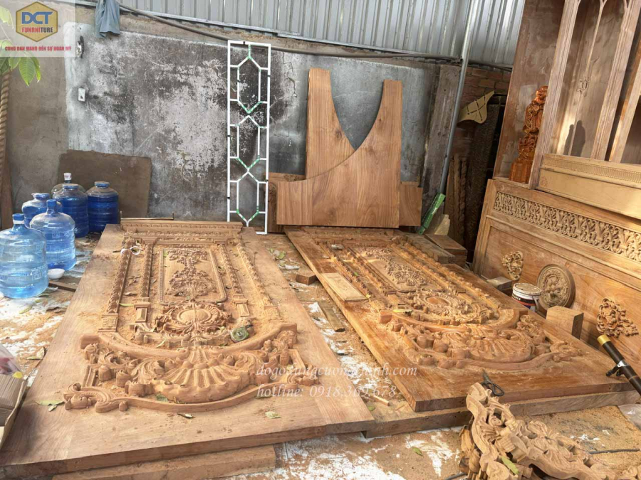 BỘ CỬA CỔ ĐIỂN 4 CÁNH CỔ ĐIỂN GỖ GÕ ĐỎ